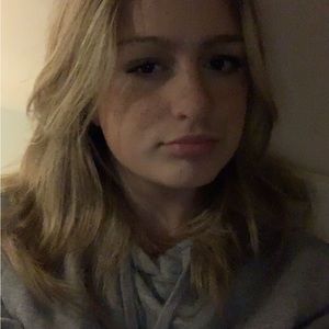 Meet your Posher, Leah